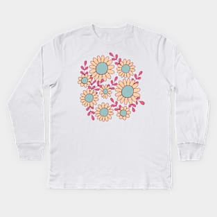 Retro 70s daisy flowers botanical design in green, pink and blue Kids Long Sleeve T-Shirt